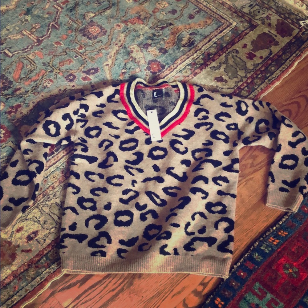 LOVE TOKEN: Gertrude Knitted Sweater In Leopard